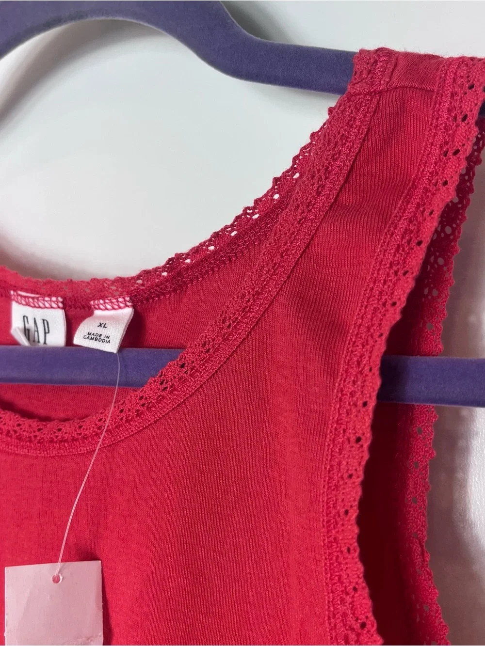 GAP vibrant hot